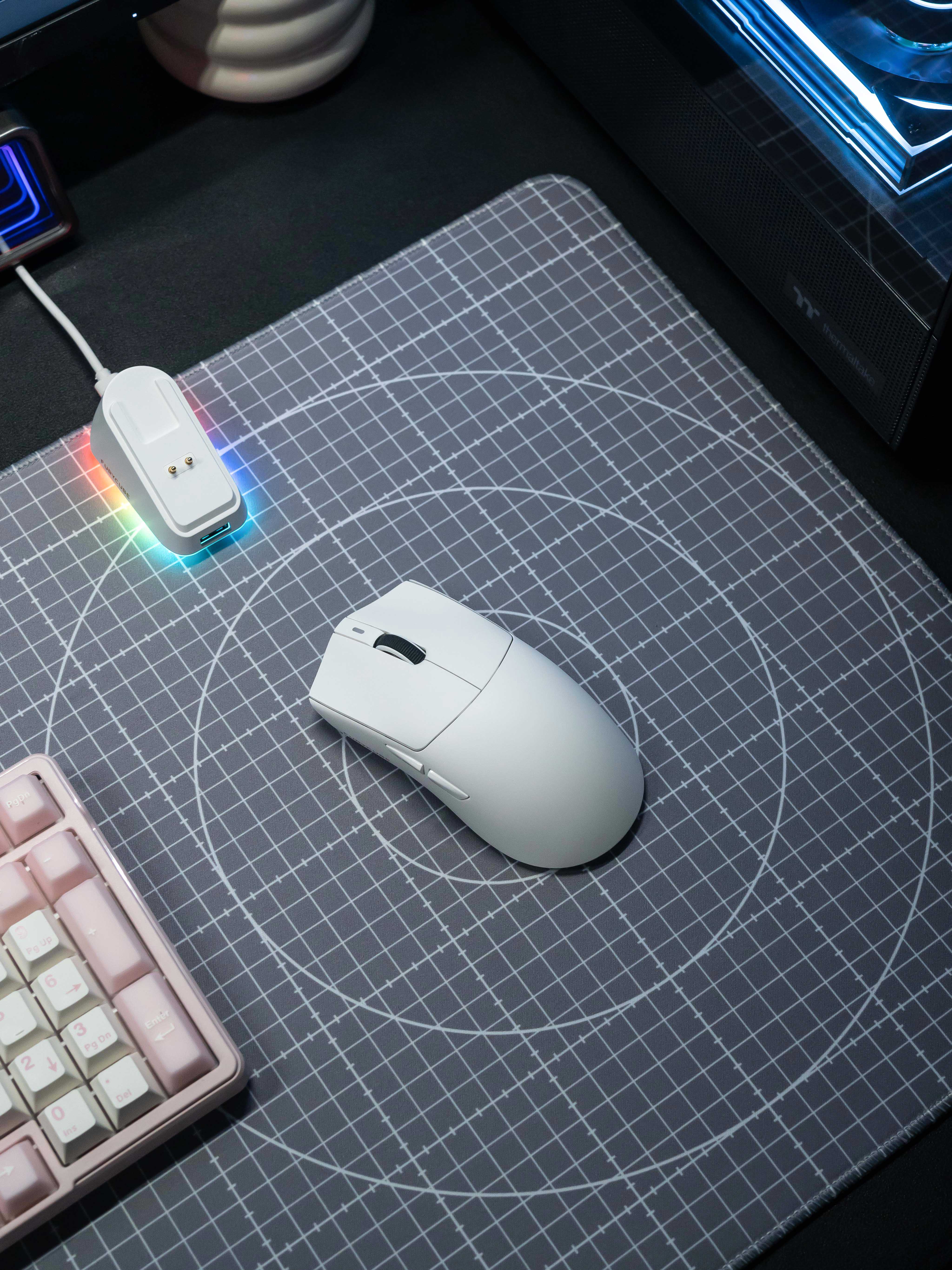 FURYCUBE G16 Pro Tri-Mode Wireless Gaming Mouse - White Mice FURYCUBE 