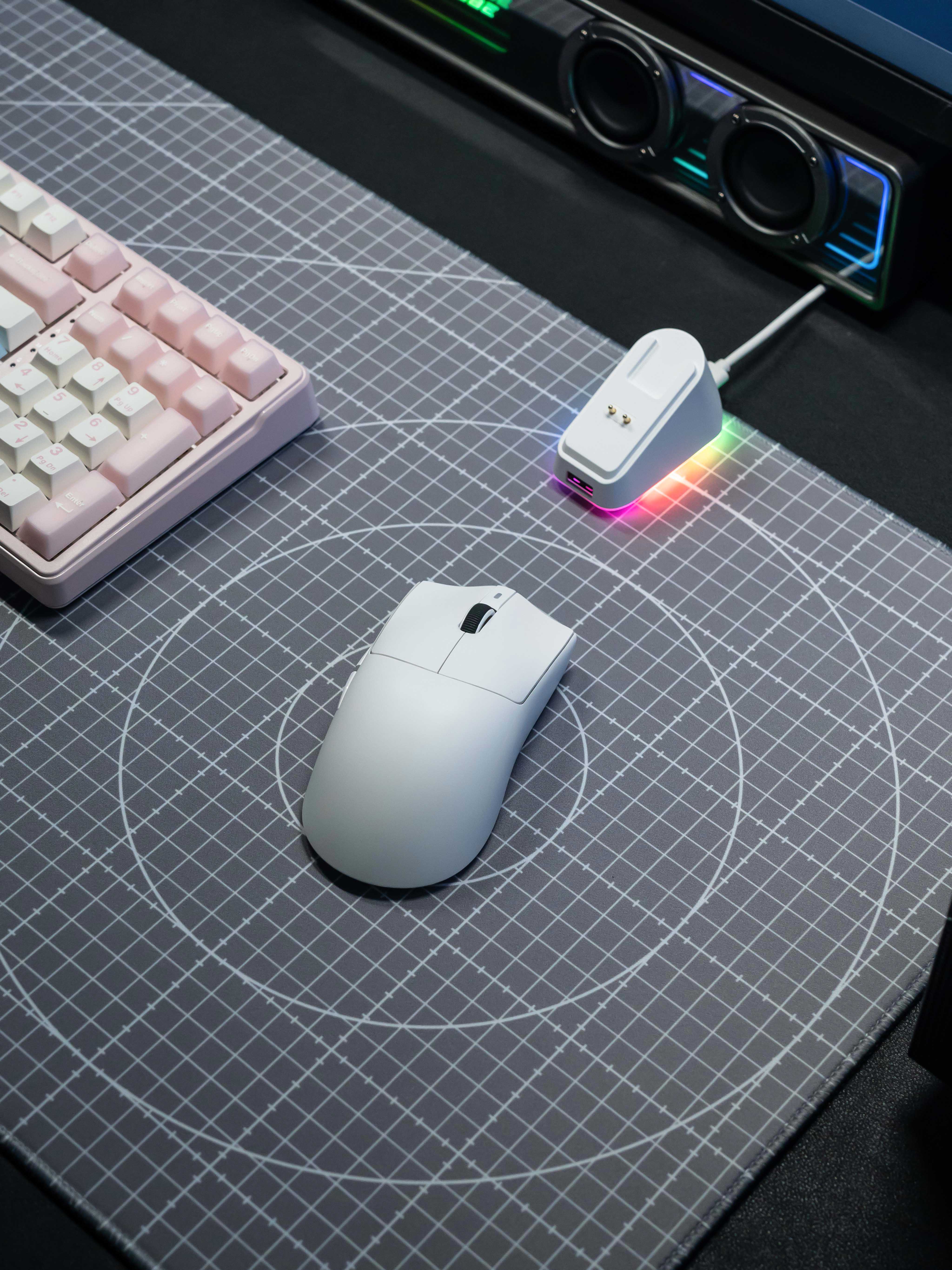 FURYCUBE G16 Pro Tri-Mode Wireless Gaming Mouse - White Mice FURYCUBE 