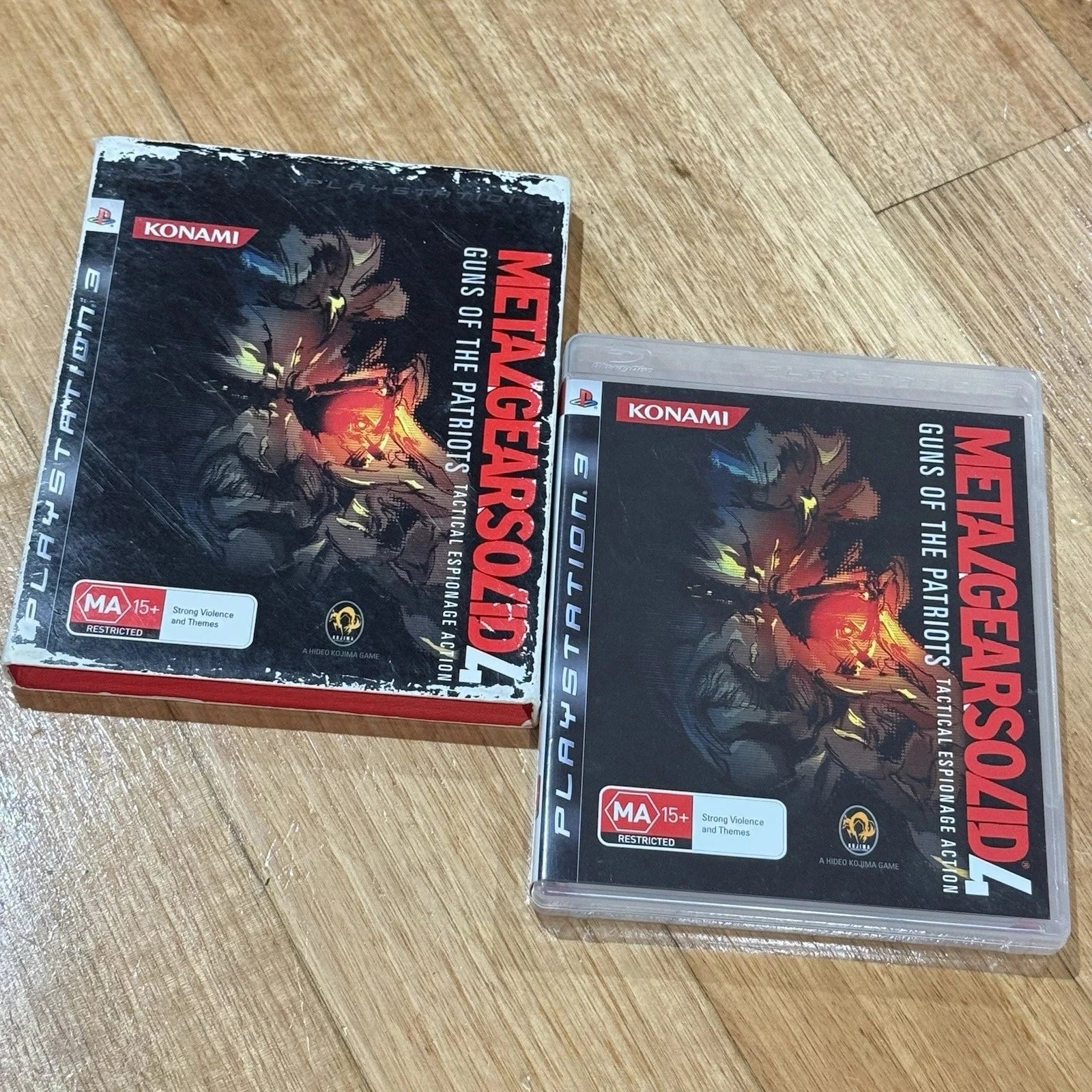 Metal Gear Solid 4: Guns of the Patriots (With Cover) (Complete - Very Good Condition) - PS3 Video Game Software Konami 