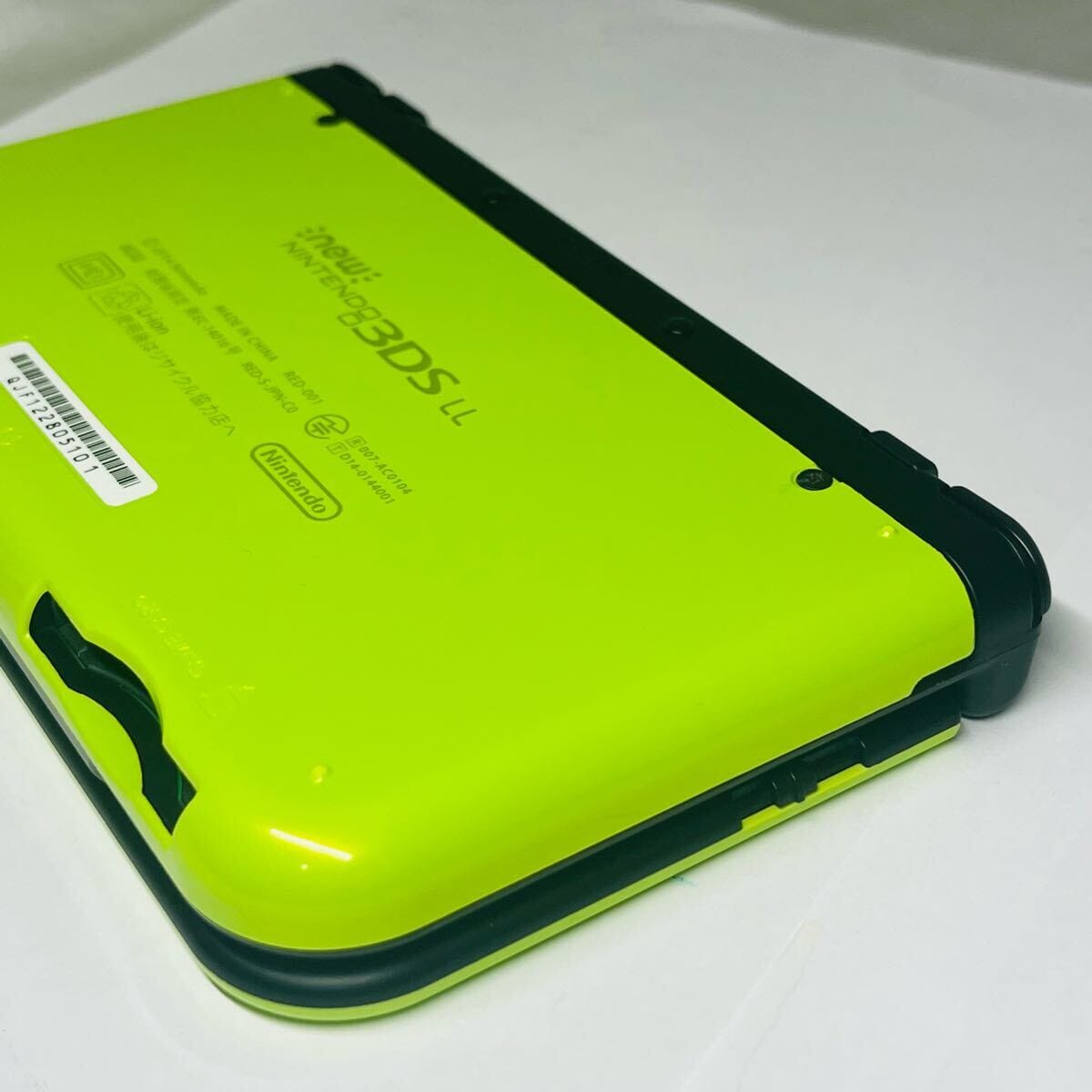 New Nintendo 3DS XL (Changed To USA Region) With 168 Games Included - Used Like New - Lime Black Video Game Consoles Nintendo 