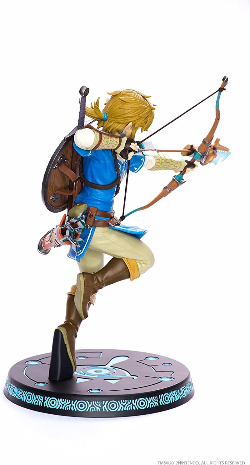The Legend Of Zelda: Breath Of The Wild - Link Standard PVC Home Game Console Accessories First4Figures 